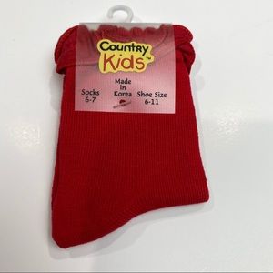 💲Country Kids red ruffle socks Sz 6-11 shoe. New.